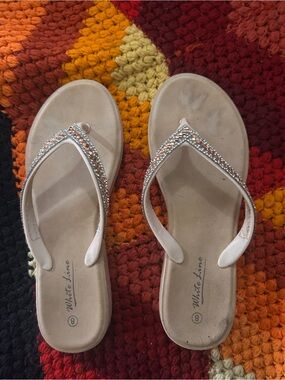 Women's Embellished Beige Flip Flop Sandals